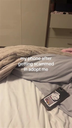 first heartbreak 💔 #adoptme #relatable #fyp #xyzbca #scammed