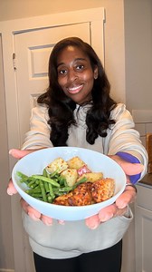 109 reactions | Let me Teach You pt 2: how to track your food...