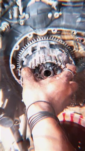 ⚙️Meteor 350 Clutch Replacement 🔥#shorts #royalenfiled #meteor350
