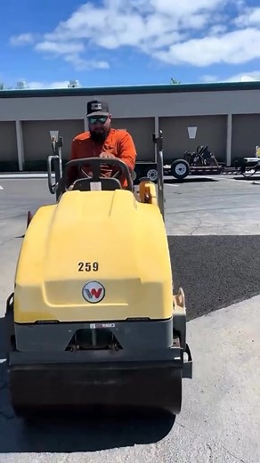 Satisfying 🤩 🎥 #asphaltcowboy #constructionlife #paving #asphaltlife #construction #asphaltpaving | Raven Over