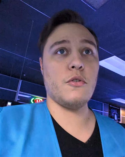 Meet the tiniest royalty in the reef… baby Midas Blennies are here! 👑🐟 These little noodles of sunshine grow up to be one of the most personality-packed fish in the hobby. Midas blennies are famous for their goofy expressions, hovering “eel mode” swim style, and their surprising ability to change color based on mood and lighting. They love perching in rockwork like tiny gargoyles, watching everything you do… judging you… lovingly. Despite their dramatic flair, they’re peaceful, reef-safe, and 