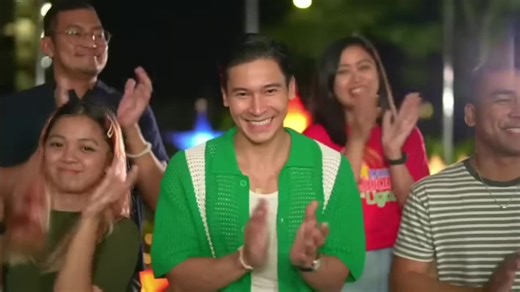 watching christmass song in abs sbn and i found my walo girlss