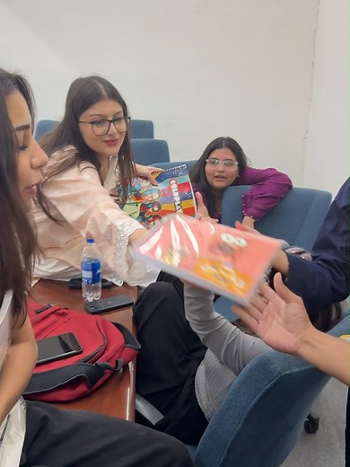 Uni baddies given new notebooks#notebooks #excelnotebook #excel #stationary Buy from our online store www.shopexcel.co