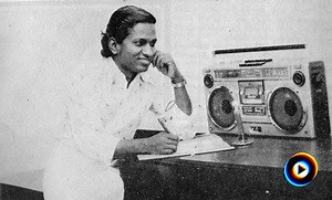 Ithu Oru Ponmalai by Ilaiyaraaja