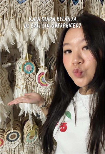 yukk kita sama2 larisin UMKM terutama yang ada di pasar seni kayak ginii! soalnya mereka jga sedih karena pasarnya selalu sepi bahkan sehari bisa gaada customer sama sekali🥹🙏🏻 #hiddengembali #bali #canggu #denpasar #balishopping