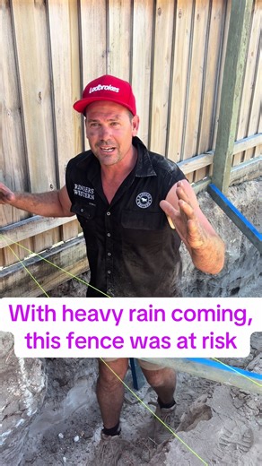 #goldcoastbuilder #constructionlife #builderlife #buildingtok #siteprep “With heavy rain coming, the ground softens and fences can fall. We’ve braced this one with timber to stop movement until the weather clears.”