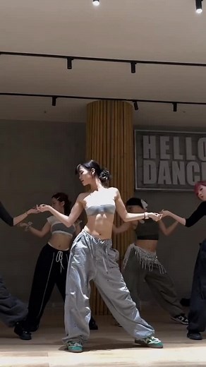 Meovv Meow Dance: Chinese Dance Trending on TikTok China