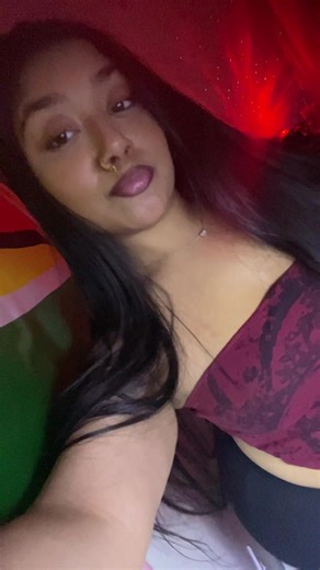 Valiant Bawddd - A Must-See Performance!