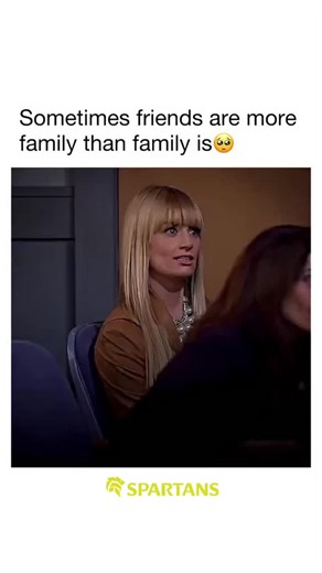 Movies ¦ Entertainment ¦ Pond on Instagram: "Sometimes, your chosen family is your best family 🎬: 2 Broke Girls Street-wise Max (Kat Dennings) doesn’t expect much from the new waitress at her night job, a rich girl who has reluctantly joined the food service industry after a string of bad luck. But to her surprise, Caroline (Beth Behrs) is a woman of substance and just may be her ticket to success. The two strike up an unlikely friendship after Caroline discovers that Max can bake a mean cupcak