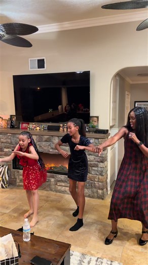 I was asked to dance last minute while leaving a party. I know this is not my best, but here we go. 🤣😅🤣🤣 #kleopatravargas