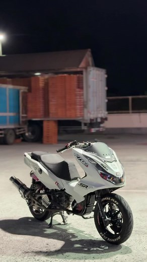 Exciting Honda PCX 160 Circuit Concept Build