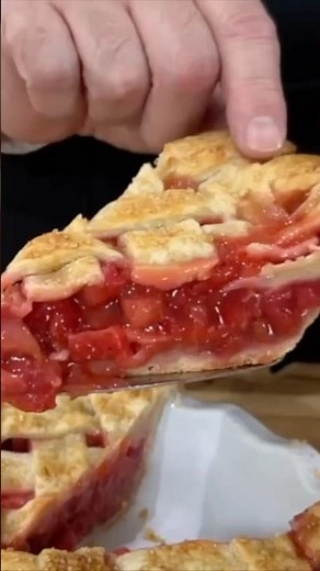 Strawberry Rhubarb Pie from Scratch 🍓🥧 | Homemade Crust & Lattice Top.