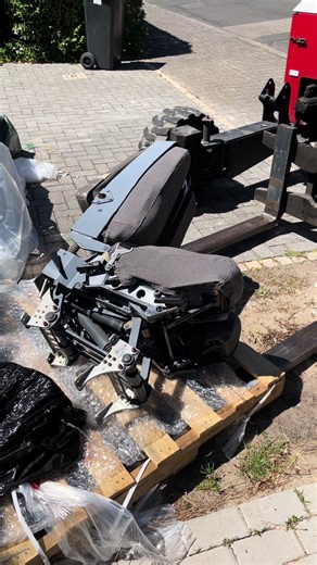 Flugsimulator Selbstbau: Originale Boeing 737 Sitze einbauen