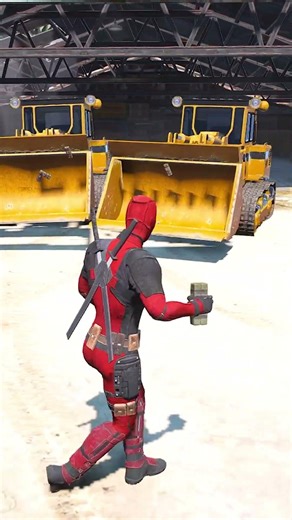 GTA 5 DEADPOOL vs GIANT CRANE! 💥 (Epic Destruction) #shorts #gta5