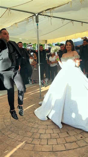 فرقة حسام عامر الشهيرة وفن الأساطير