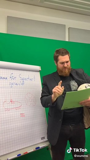 Einer tanzt immer aus der Reihe... 🙄🤦 #Fußball #football #futbol #soccer #language #name #wumms #comedy