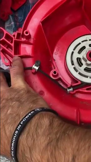 DIY How to re-string the pull cord on a craftsman leaf blower. 3/3