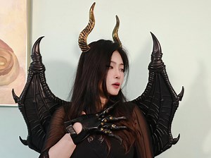 Dragon Wings Cosplay 3-piece Set | Adult Black Dragon Demon Wings   Claw Gloves   Golden Horns Headband | Halloween, LARP, Fantasy Costume - Etsy