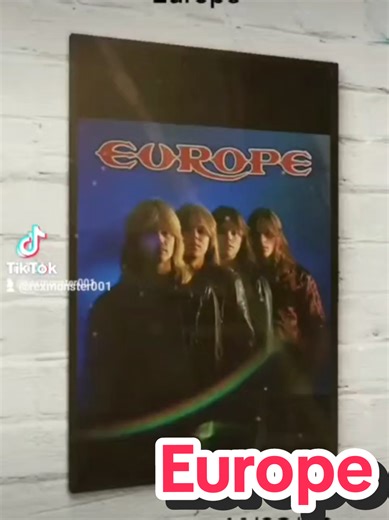 Europe-Europe 14/03/83 El 14 de marzo de 1983 la banda sueca de hard rock y glam metal Europe debutaba discográficamente con un album homónimo,trabajo discográfico con un sonido mas hard rock diferente al sonido glam metal que haria famosa a la banda careciendo de los tipicos sintetizadores, a su vez tambien es el album mas difícil de encontrar en su formato original ya que tuvo ventas muy discretas desde su lanzamiento. De este album se extrajeron los sencillos