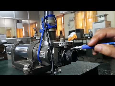 Determination of straightness error using autocollimator