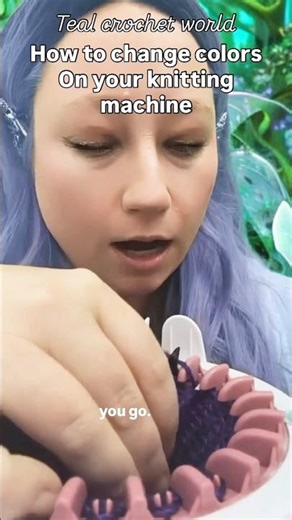 Changing colors on the knitting machine #KnittingTutorial #ColorChange ##sentroknittingmachine