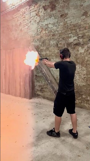 Desert Eagle 50AE Shooting