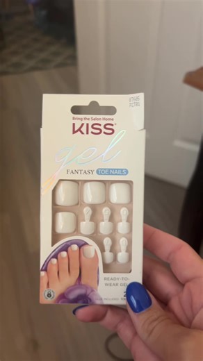 Transform Your Pedicure with Kiss Toenails