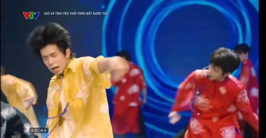 🧧 𝐌𝐀̃ Đ𝐀́𝐎 𝐓𝐇𝐀̀𝐍𝐇 𝐂𝐎̂𝐍𝐆 🧧 Ca khúc được viết riêng cho Tết Bính Ngọ 2026 - thể hiện bởi UPRIZE chính thức được lên sóng Hình tượng con ngựa luôn gợi nhắc về tinh thần bền bỉ, sự dấn thân và khát vọng vươn tới. Qua tác phẩm này, chúng tôi muốn gửi gắm hy vọng về một năm mới với nhiều năng lượng tích cực, sự đổi mới mạnh mẽ và những thành công mới cho mỗi người Việt Nam MÃ ĐÁO THÀNH CÔNG Nhạc và lời: Dương Cầm Lời Rap: Đinh Quang Đạt Wonbi Nhìn lại ngày hôm qua Ta thấy mình vươn xa V