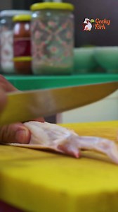 These are the best chicken wings you can find… #streetfood | Taste Lab