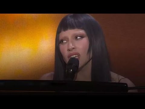 Lady Gaga Shocks Fans at SNL 50th Anniversary Concert!