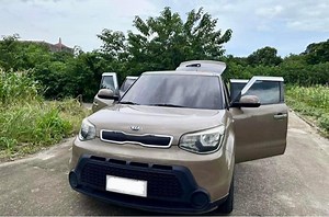 Kia Soul Review 👌 1.6 Turbo Diesel Engine 6 Speed Automatic Transmission Isa sa mga Underrated cars na napaka sarap palang gamitin. 😊 Sharing is Caring‼️🤝❤️ visit our page 👇 - EG CARS PH | EZ Works Garage