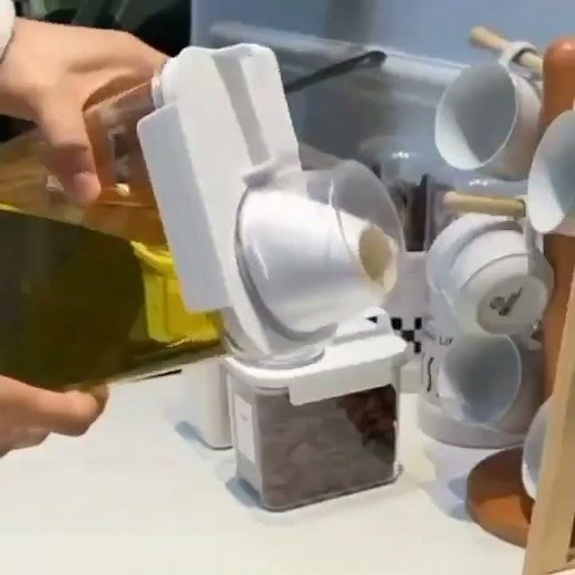 1800ML Clear Liquid Laundry Detergent Dispenser | Laundry Powder Storage Container