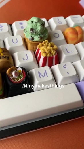 day 15 filling up my keyboard with food #keycaps - grab your 🍿, I still got more to show!