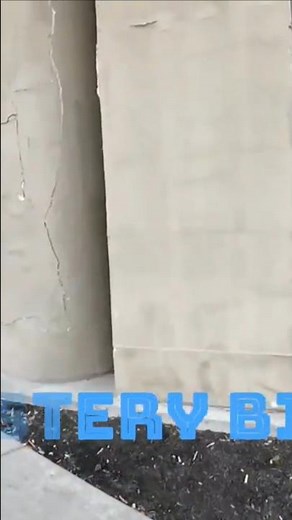 #crack #funny #crumbling