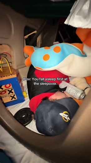 Experiencing Sleepover Fails: Falling Asleep First