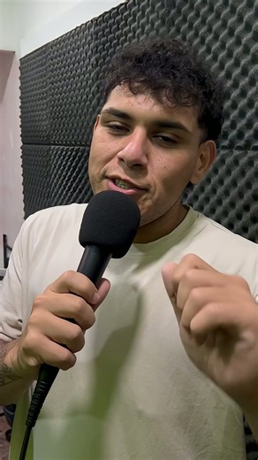 Un WORDLE en mi programa 🩷💛 | #wordle #fyp #parati #tour #qlt