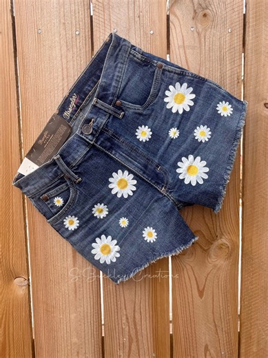 Daisy Duke Hand-painted Shorts - Etsy