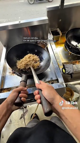 Cơm Chiên Cá Mặn Phủ Trứng Sốt Teriyaki