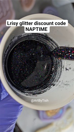 mixing glitter and resin