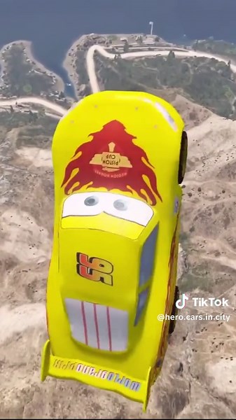 Lightning McQueen vs The Eater: An Epic Car Showdown