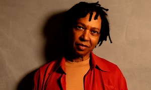 Djavan celebra 76 anos: relembre seus grandes sucessos | iBahia