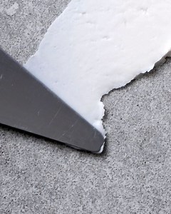 8.7K views · 33 reactions | Our NEW Crabtree Soothe + Renew Multi-Purpose Salve has a balmy texture that stays put while it delivers deep nourishment to all skin types. This small but mighty tub can be used to:  comfort extra dry skin ☀️ soothe skin after harsh weather ✨ add a dewy glow to cheekbones ✋ rescue dry cuticles ‍♀‍ tame flyaways and split ends | Crabtree & Evelyn | Facebook