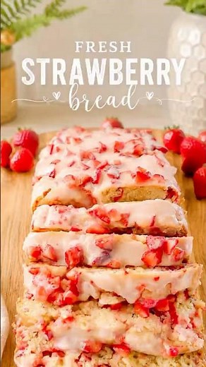 Strawberry Bread 🍓 #bakewithme #baking