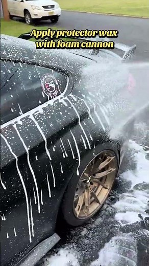 The fastest and easiest way to wax your car