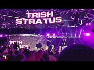 WWE RAW 25 LIVE Legendary Women Returns! (Trish Stratus, Torrie Wilson & More!)