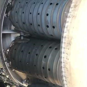 Gas turbine combustion chamber.