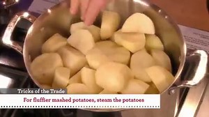 Martha and Chef Sarah Mastracco whip up one of Sarah's family's favorite holiday sides: mashed-potato souffle. This rich and creamy dish is perfect for your Christmas dinner! Try our recipe: https://trib.al/5wiVgaR | Martha Stewart