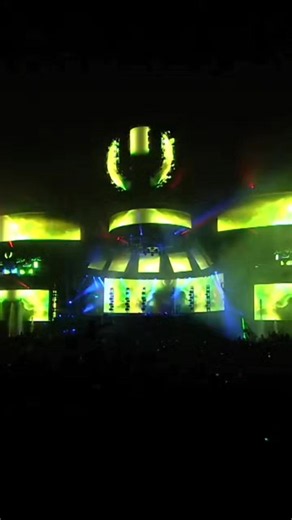 #skrillex #ultramusicfestival #ElectronicMusic #skrillexlive #edm | Skrillex