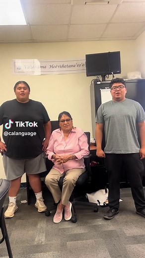 Cheyenne word of the day!! translates to “ thank you creator, it’s friday “ #speakyourlanguage #cheyennelanguage #cheyennewordoftheday #nativetiktok #reztok #cheyenne