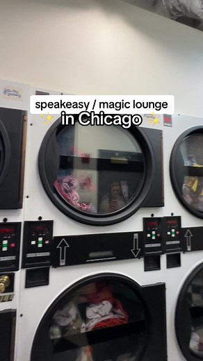 Chicago Magic Lounge: Speakeasy Magic Show & Cocktails